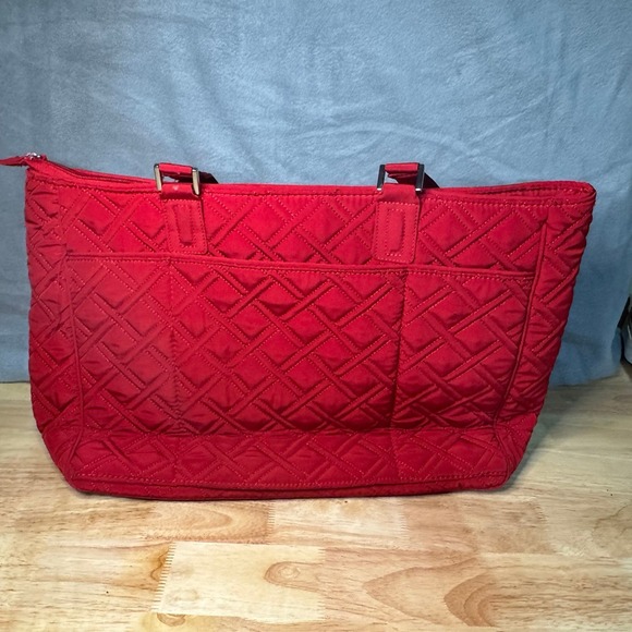 Vera Bradley Quilted Tote Bag – Red – Spacious & Stylish - Picture 5 of 5